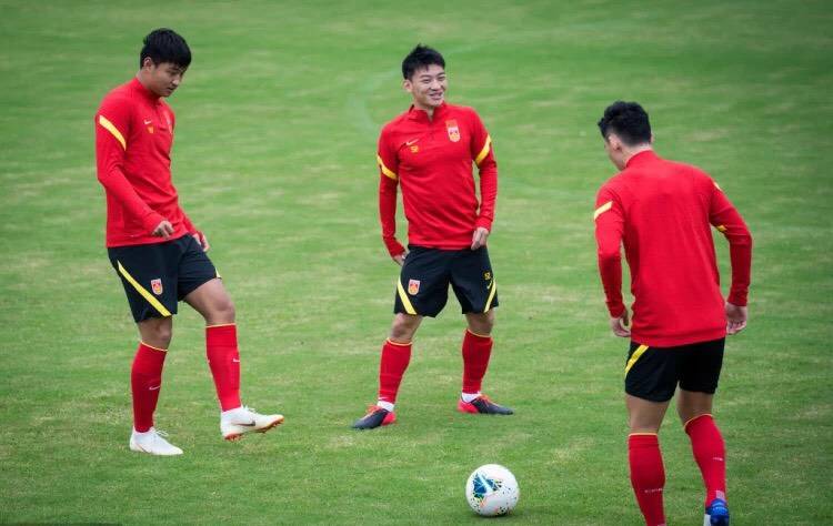  法国国脚租借回归老东家救主  