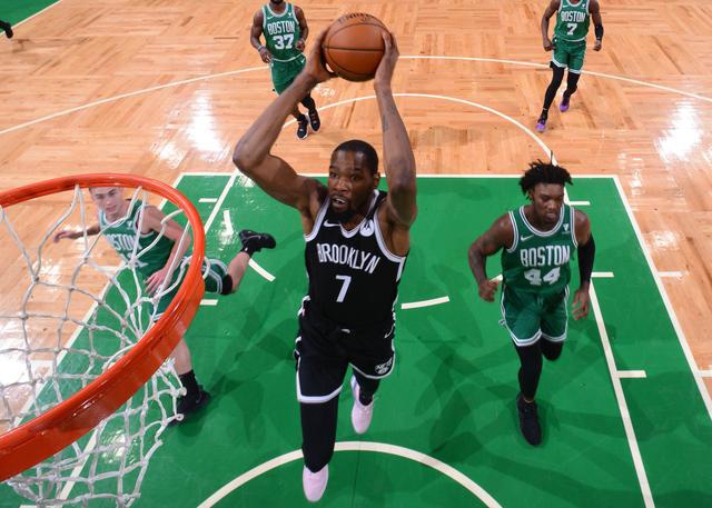  篮网逆转凯尔特人，欧文关键球封盖塔图姆  