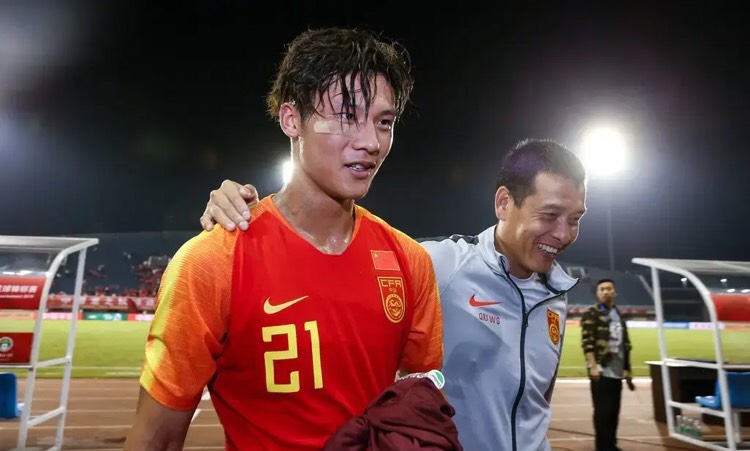  圣保利租借妖星闪耀，独造三球主宰比赛走势