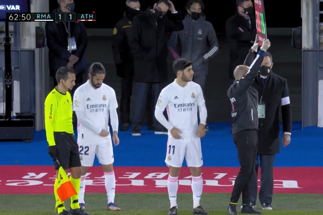  蒙彼利埃后防失误连连,主场惨败于克莱蒙脚下